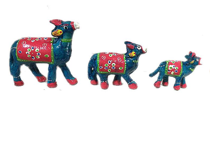 Handcrafted 3pc Cow Family Set Showpiece For decorate